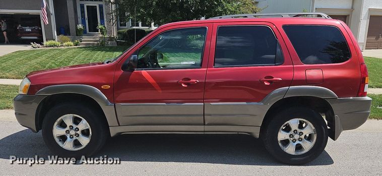 image for item LB9532 2001 Mazda Tribute ES  SUV