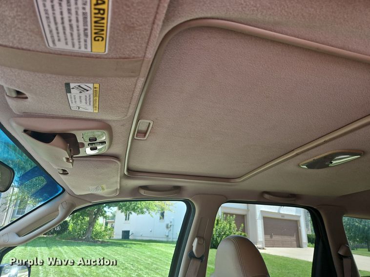 image for item LB9532 2001 Mazda Tribute ES  SUV