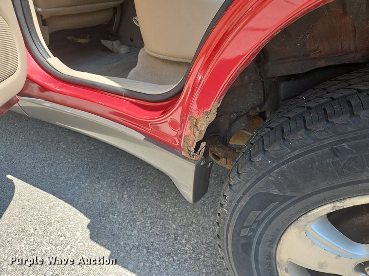 image for item LB9532 2001 Mazda Tribute ES  SUV