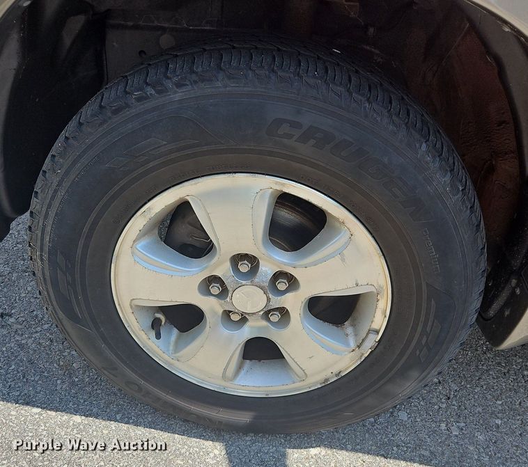 image for item LB9532 2001 Mazda Tribute ES  SUV