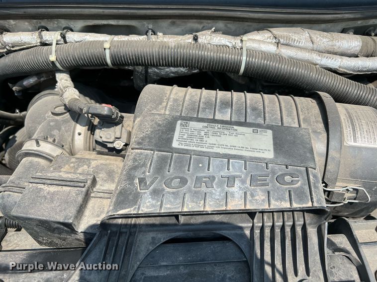 image for item LF9359 2017 Chevrolet Express G4500  shuttle bus