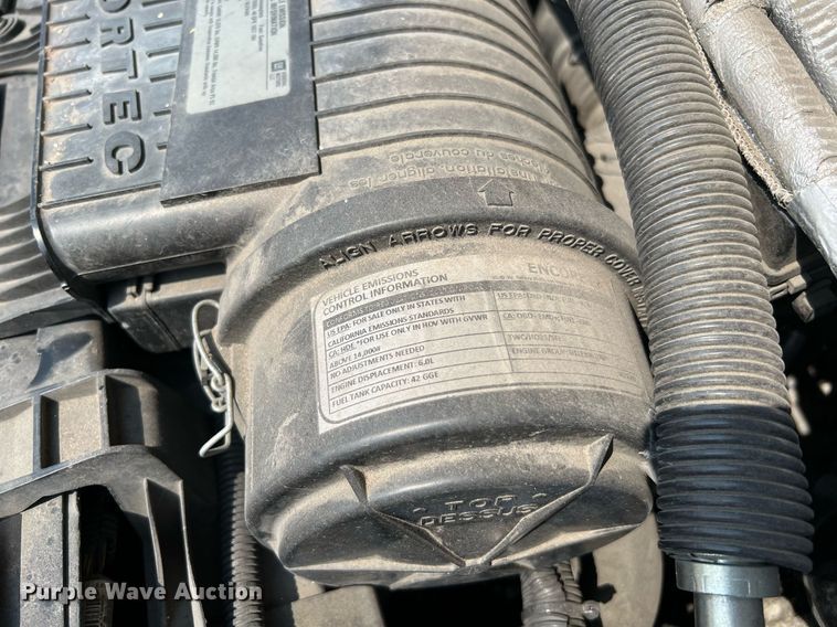 image for item LF9359 2017 Chevrolet Express G4500  shuttle bus