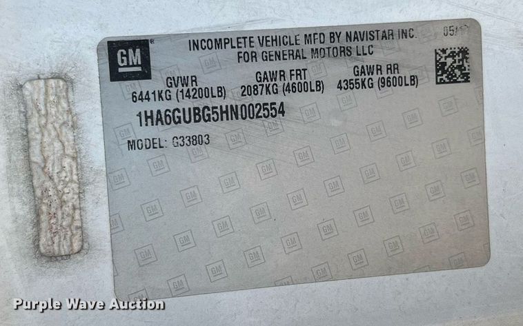 image for item LF9359 2017 Chevrolet Express G4500  shuttle bus