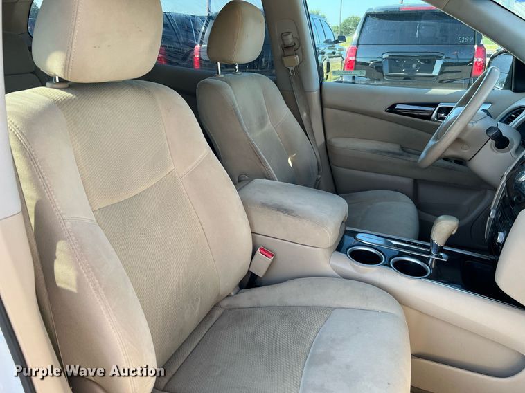 image for item LF9369 2014 Nissan Pathfinder  SUV