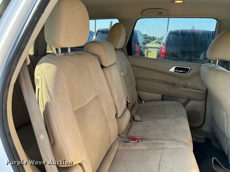 image for item LF9369 2014 Nissan Pathfinder  SUV