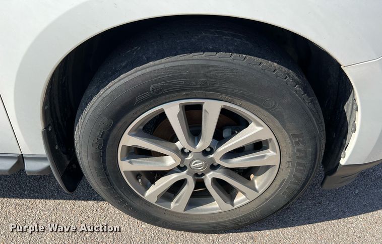 image for item LF9369 2014 Nissan Pathfinder  SUV