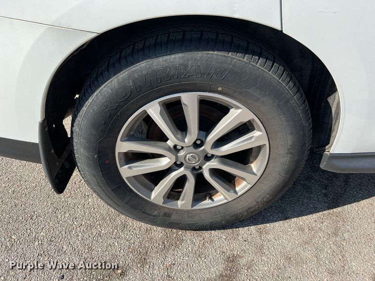 image for item LF9369 2014 Nissan Pathfinder  SUV