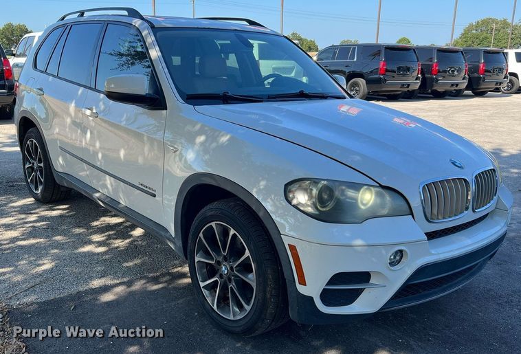 image for item LF9370 2011 BMW X5  SUV