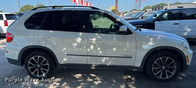 image for item LF9370 2011 BMW X5  SUV
