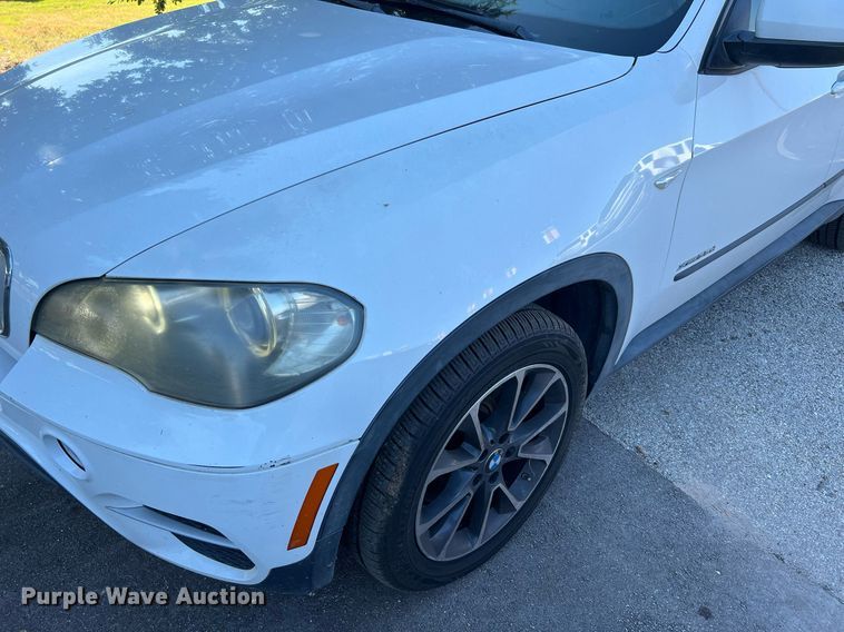 image for item LF9370 2011 BMW X5  SUV