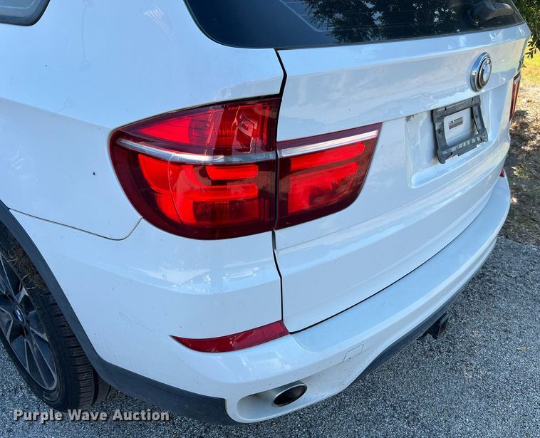 image for item LF9370 2011 BMW X5  SUV