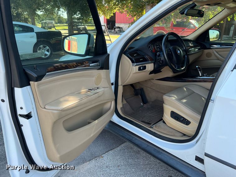 image for item LF9370 2011 BMW X5  SUV