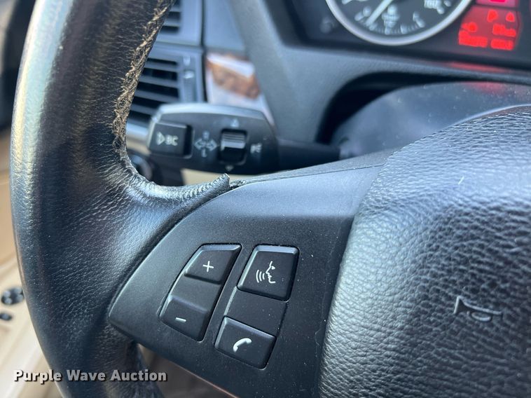 image for item LF9370 2011 BMW X5  SUV