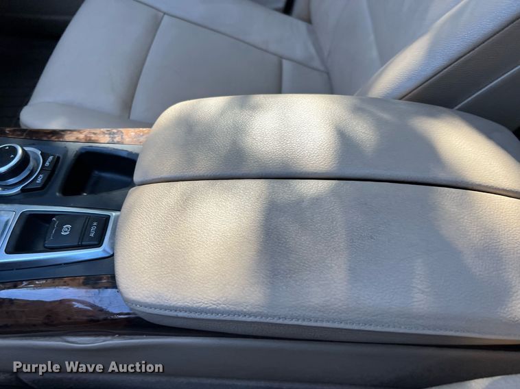 image for item LF9370 2011 BMW X5  SUV