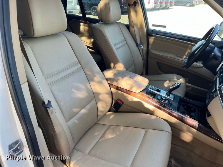 image for item LF9370 2011 BMW X5  SUV