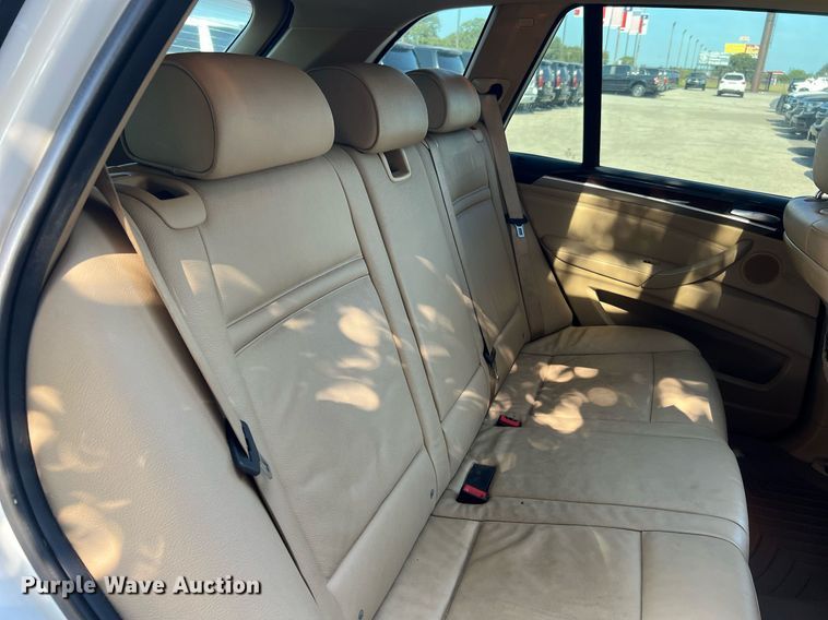 image for item LF9370 2011 BMW X5  SUV