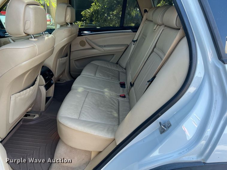 image for item LF9370 2011 BMW X5  SUV