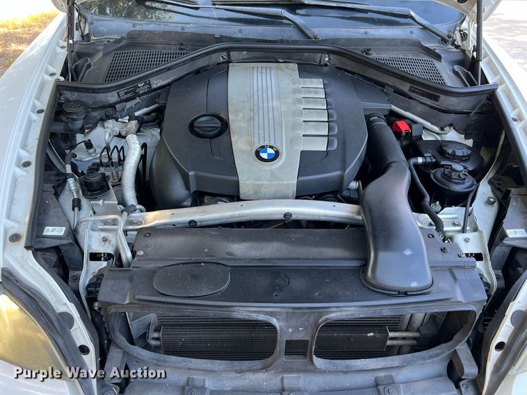 image for item LF9370 2011 BMW X5  SUV