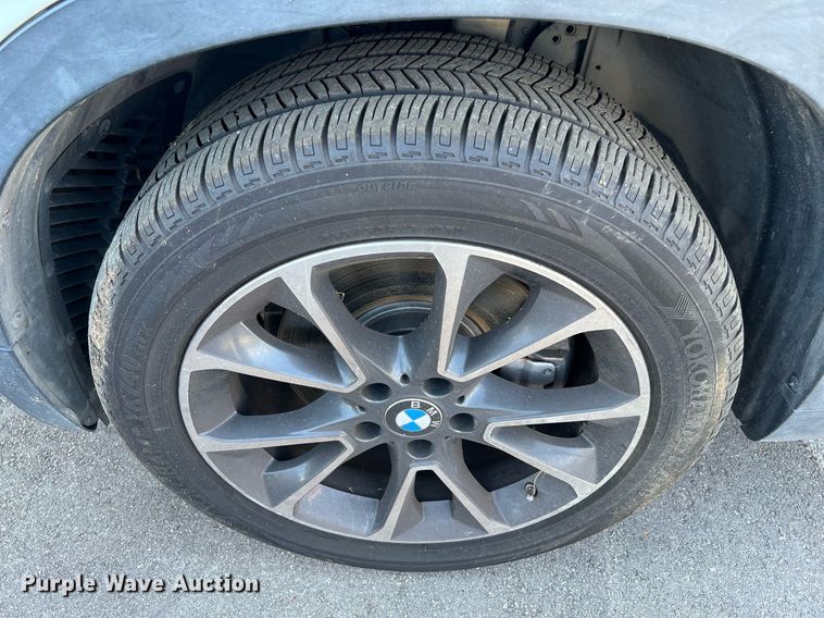 image for item LF9370 2011 BMW X5  SUV