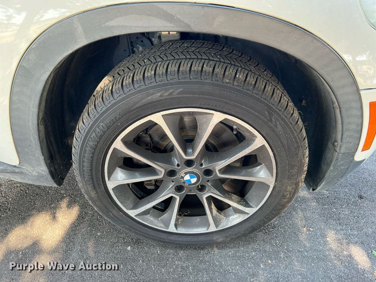 image for item LF9370 2011 BMW X5  SUV