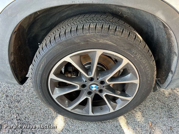 image for item LF9370 2011 BMW X5  SUV