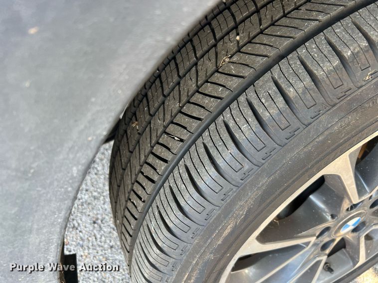 image for item LF9370 2011 BMW X5  SUV