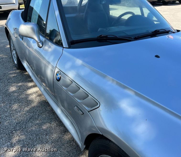 image for item LF9371 2001 BMW Z3 Roadster 2.5i  convertible