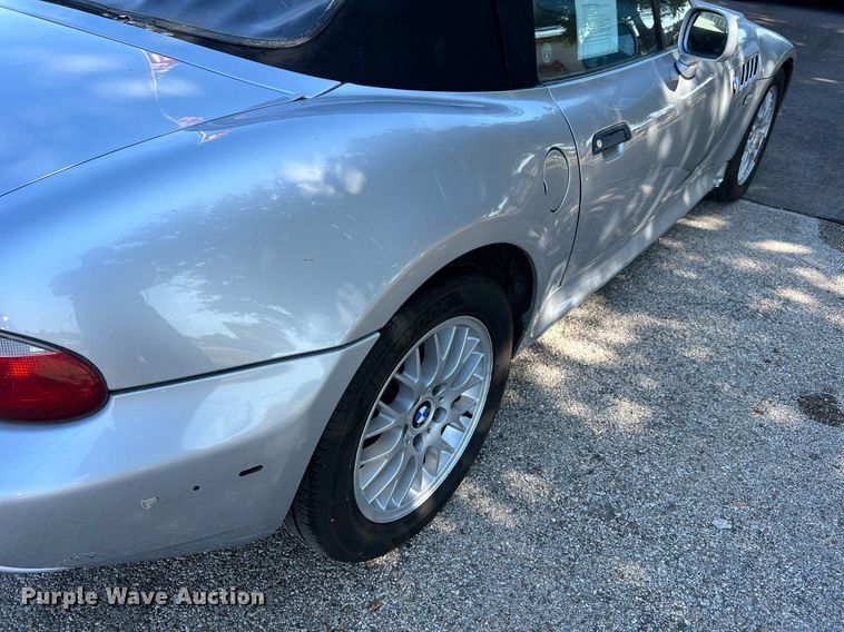 image for item LF9371 2001 BMW Z3 Roadster 2.5i  convertible