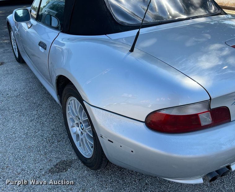 image for item LF9371 2001 BMW Z3 Roadster 2.5i  convertible