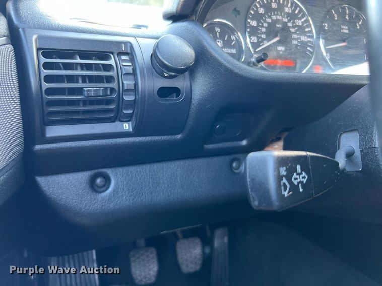 image for item LF9371 2001 BMW Z3 Roadster 2.5i  convertible