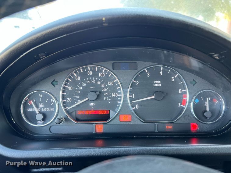 image for item LF9371 2001 BMW Z3 Roadster 2.5i  convertible