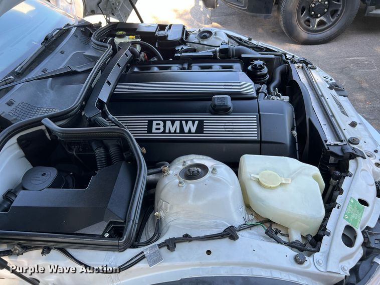 image for item LF9371 2001 BMW Z3 Roadster 2.5i  convertible