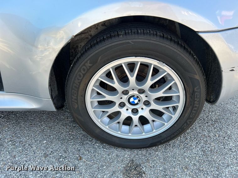 image for item LF9371 2001 BMW Z3 Roadster 2.5i  convertible