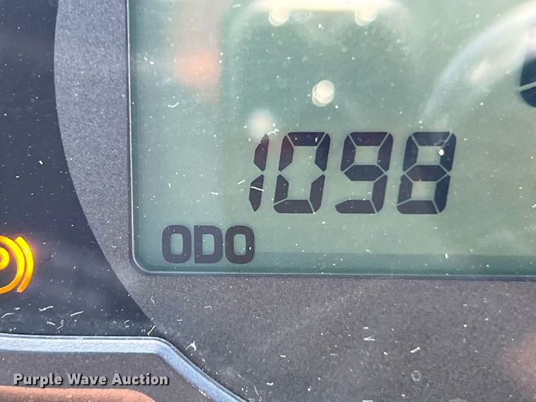 image for item LF9385 2016 Yamaha Viking  utility vehicle