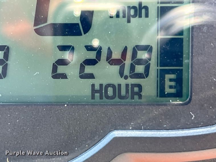 image for item LF9385 2016 Yamaha Viking  utility vehicle