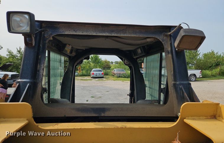 image for item LM9108 2004 Caterpillar 257B  tracked skid steer loader