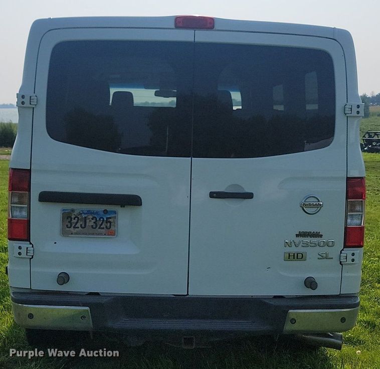 image for item LQ9104 2013 Nissan NV3500  van