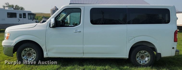image for item LQ9104 2013 Nissan NV3500  van