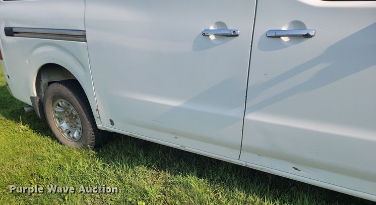 image for item LQ9104 2013 Nissan NV3500  van