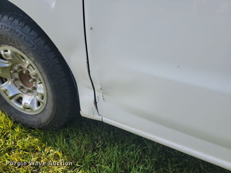 image for item LQ9104 2013 Nissan NV3500  van