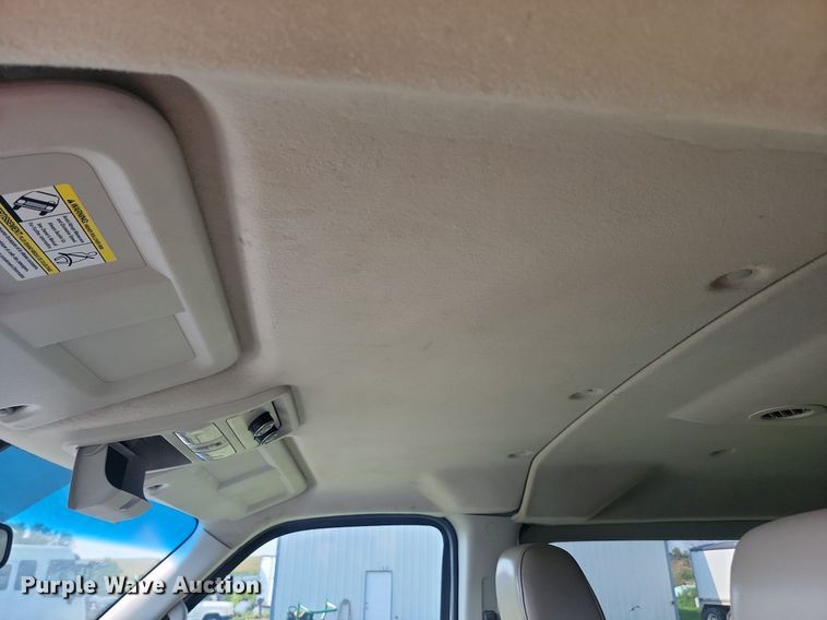 image for item LQ9104 2013 Nissan NV3500  van