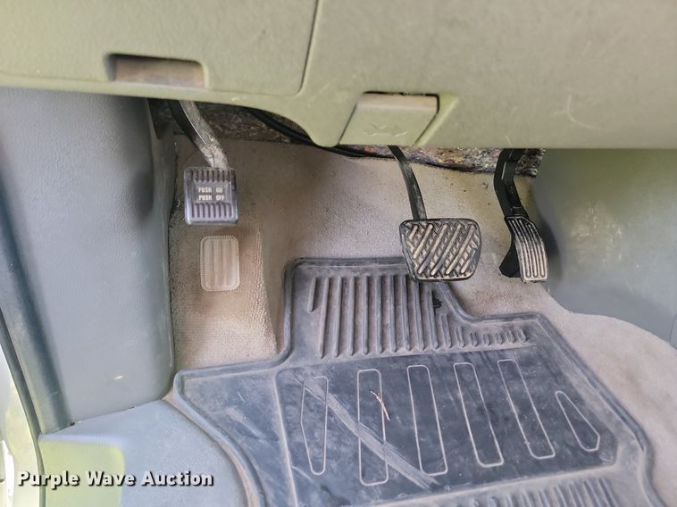 image for item LQ9104 2013 Nissan NV3500  van