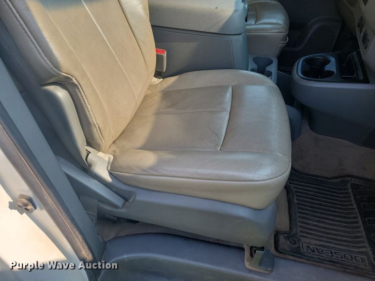 image for item LQ9104 2013 Nissan NV3500  van