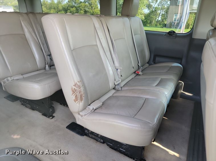 image for item LQ9104 2013 Nissan NV3500  van