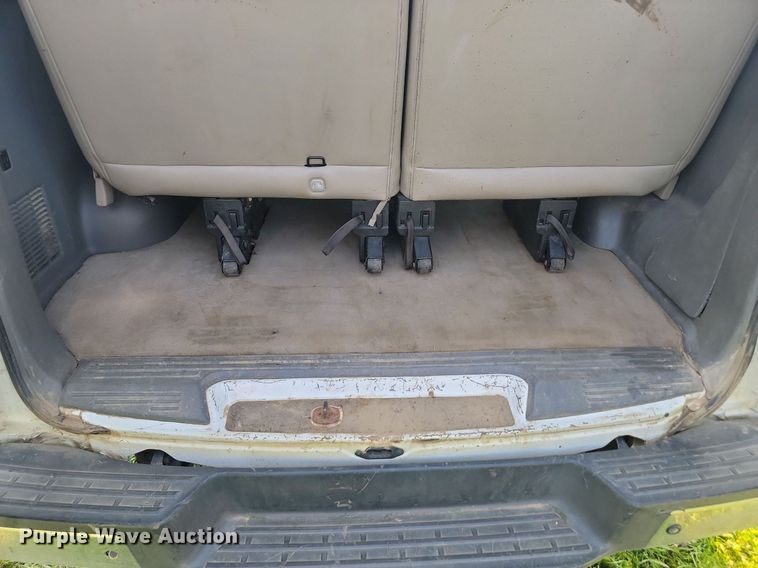 image for item LQ9104 2013 Nissan NV3500  van