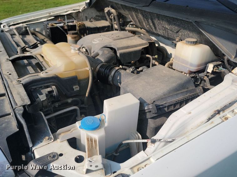 image for item LQ9104 2013 Nissan NV3500  van