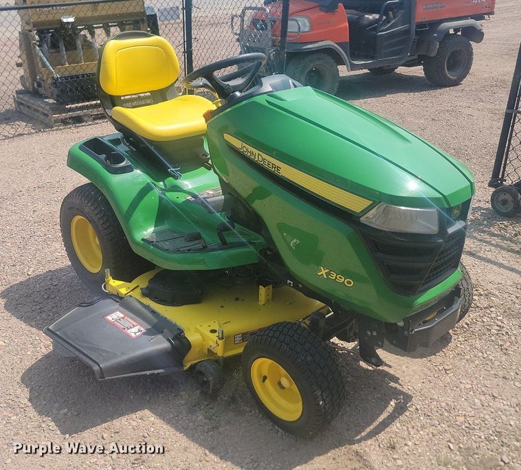 image for item LQ9111 John Deere X390  lawn mower