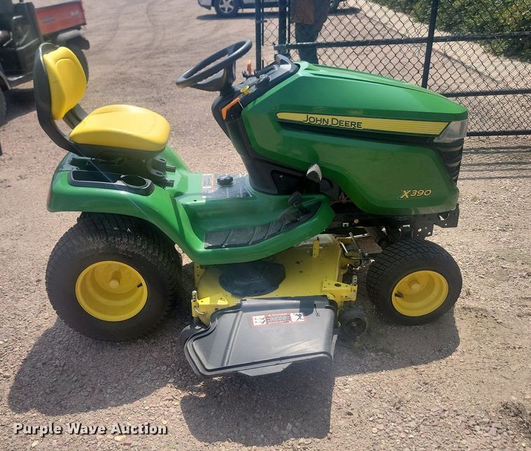 image for item LQ9111 John Deere X390  lawn mower