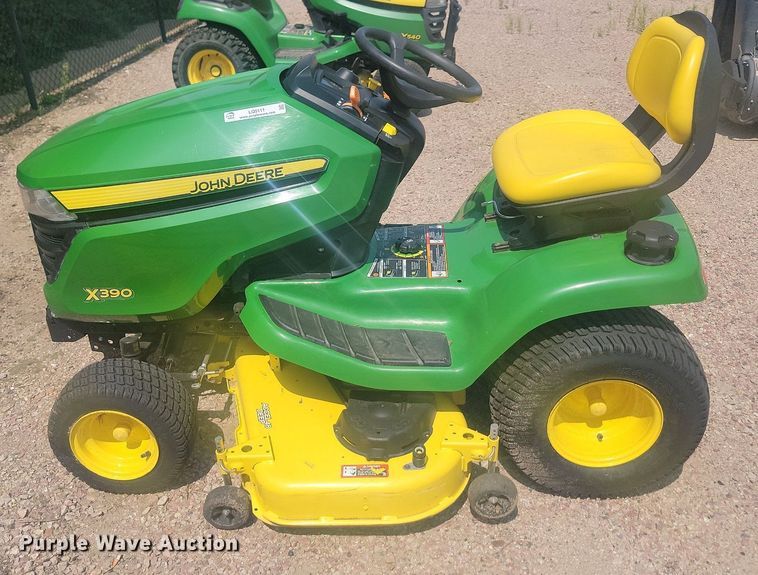 image for item LQ9111 John Deere X390  lawn mower