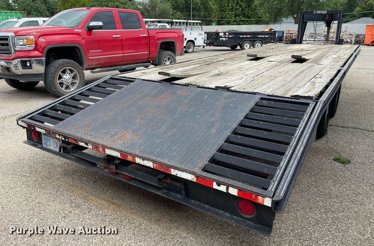 image for item LS9360 2000 Titan  equipment trailer